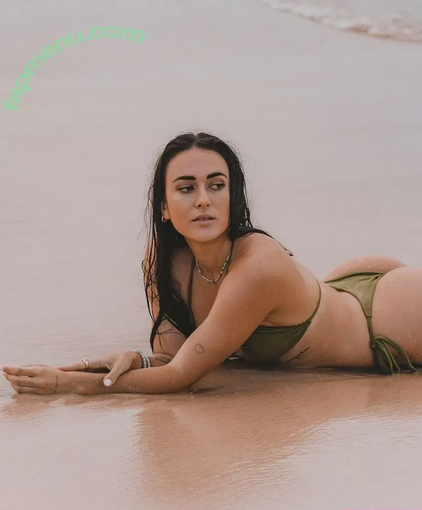 Alohalaia nude photo #0202 (alohalaia_ / thealohatrainer)