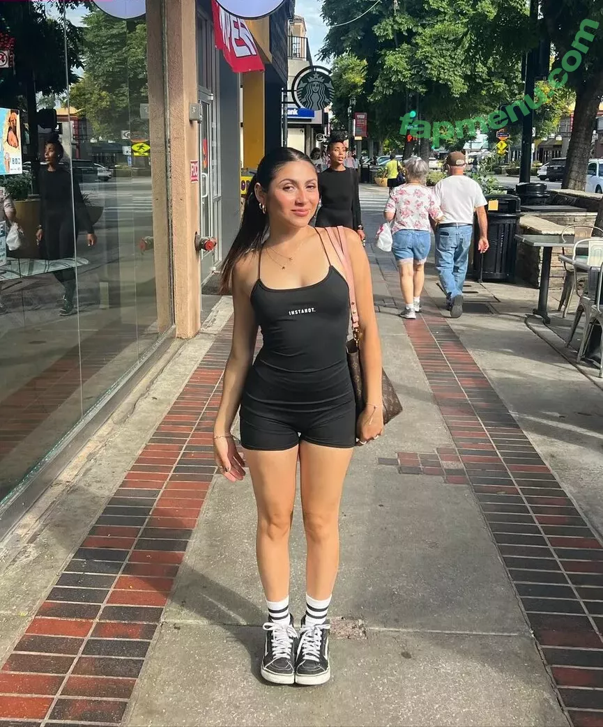Alondra Delgado nude photo #0008 (diandradelgado / ialondradelgado)