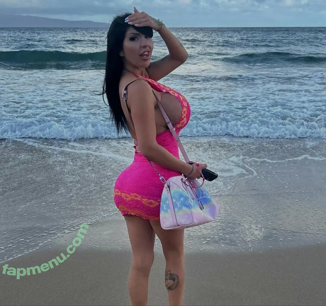 Alondra Roi nude photo #0150 (alondraroi)