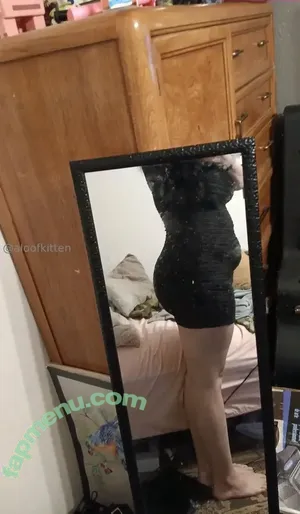 aloofkitten / oomithekitten nude photo #0009