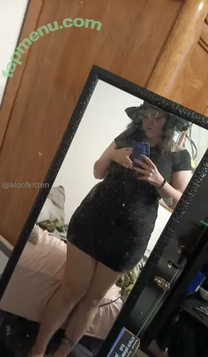 aloofkitten / oomithekitten nude photo #0010