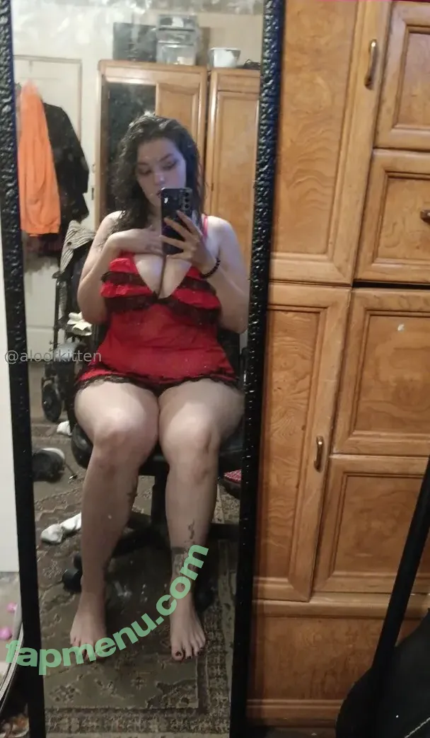 aloofkitten nude photo #0028 (oomithekitten)