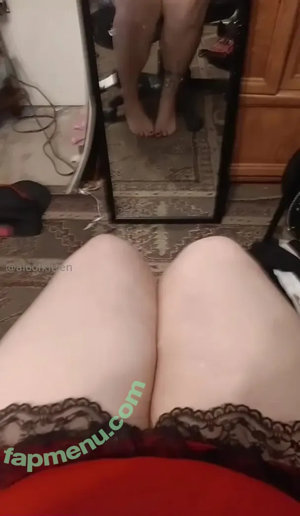aloofkitten nude photo #0032 (oomithekitten)