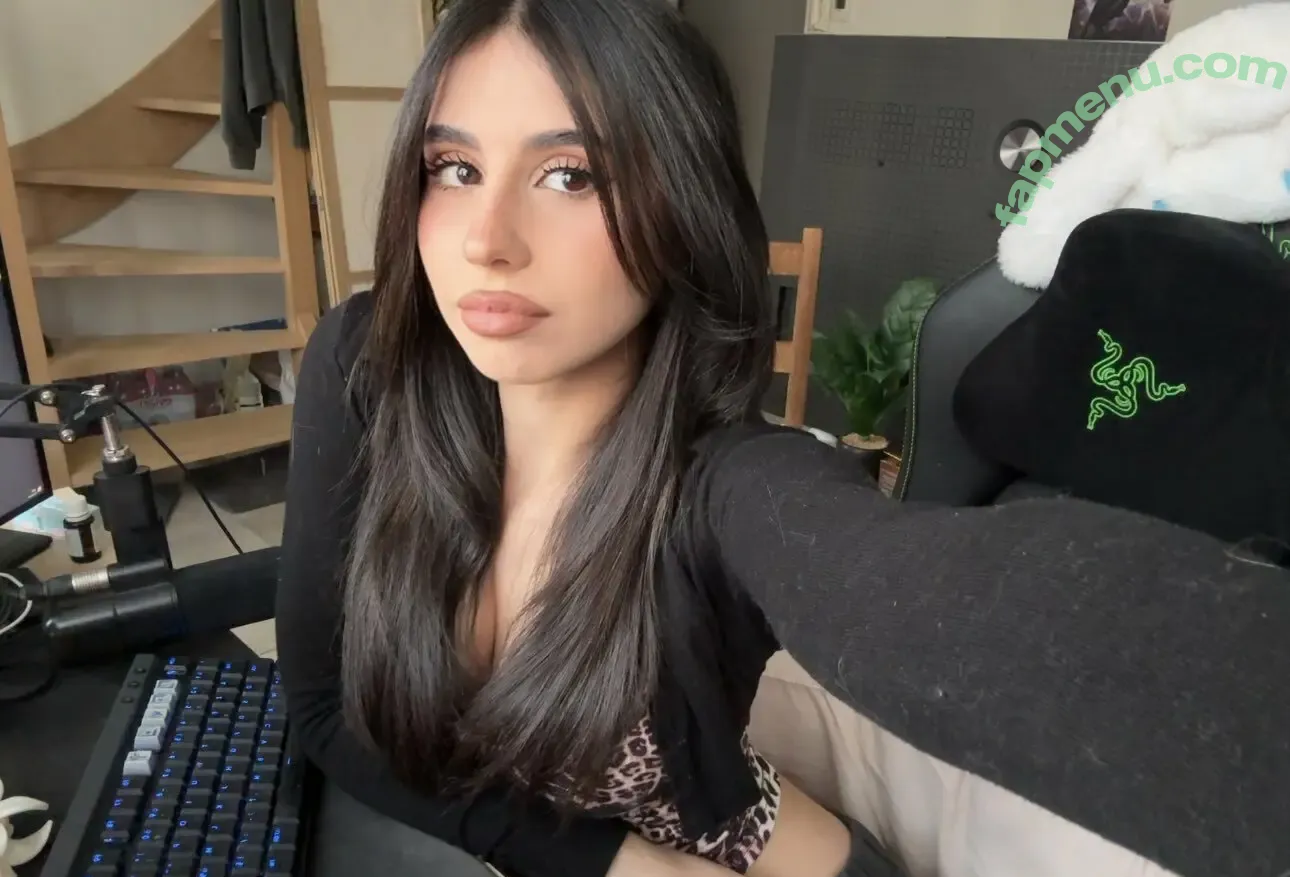 Aloonea nude photo #0070 (aloonea__)