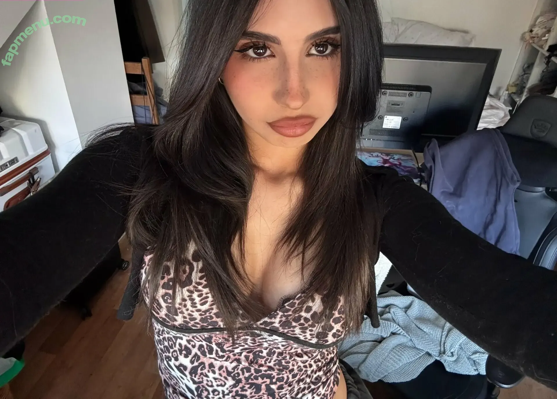 Aloonea nude photo #0071 (aloonea__)