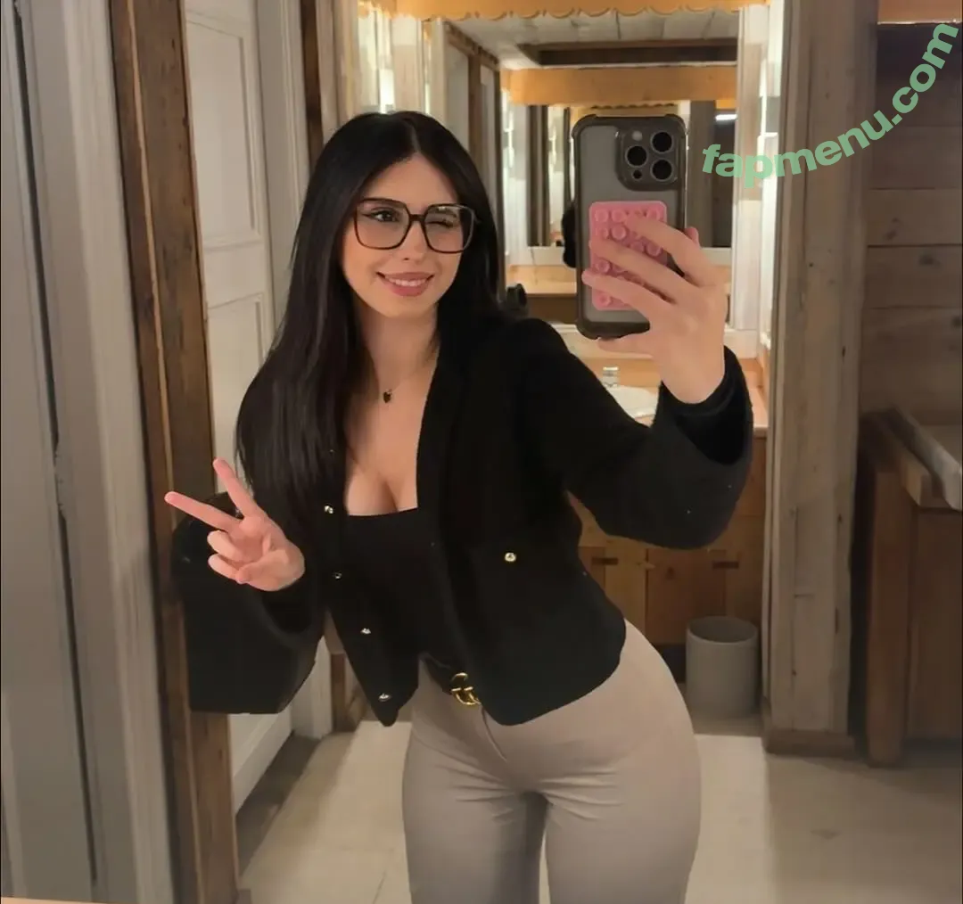 Aloonea nude photo #0074 (aloonea__)