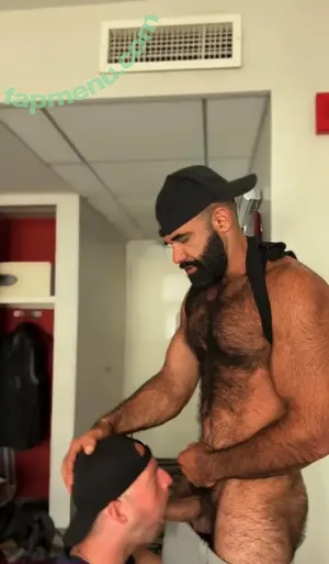 alphatopwolf22 / alphawolfcvlt nude photo #0218