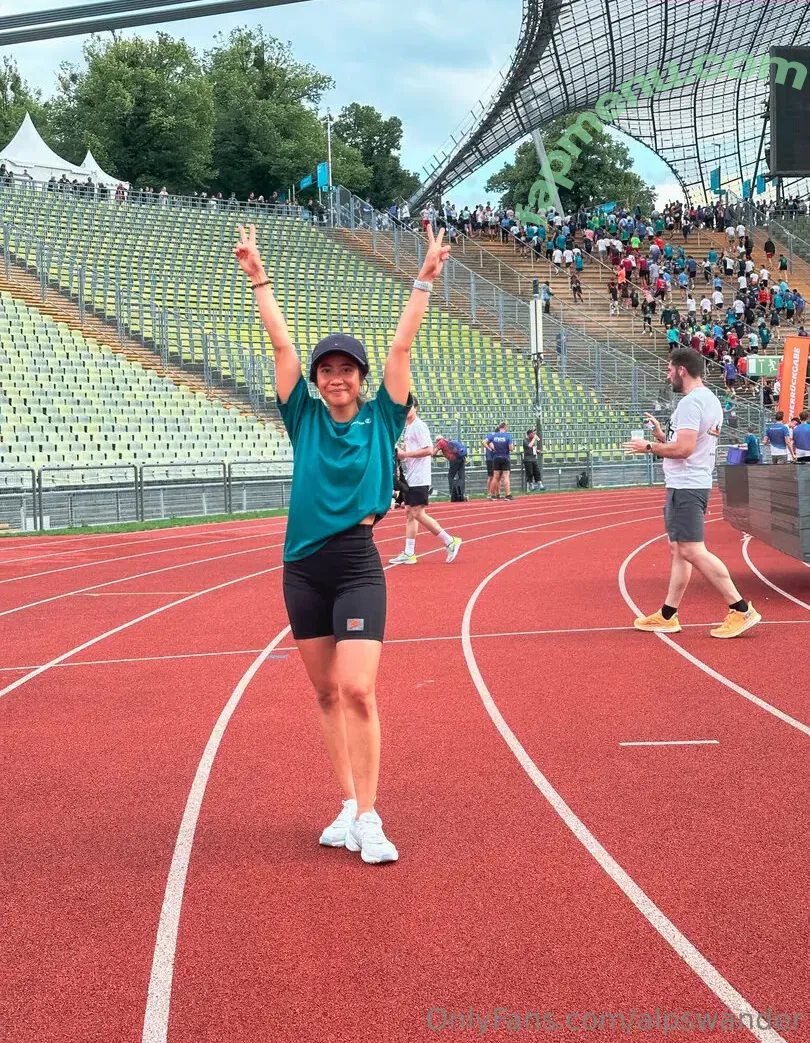 Alpswander nude photo #0089 (karolislipinas)