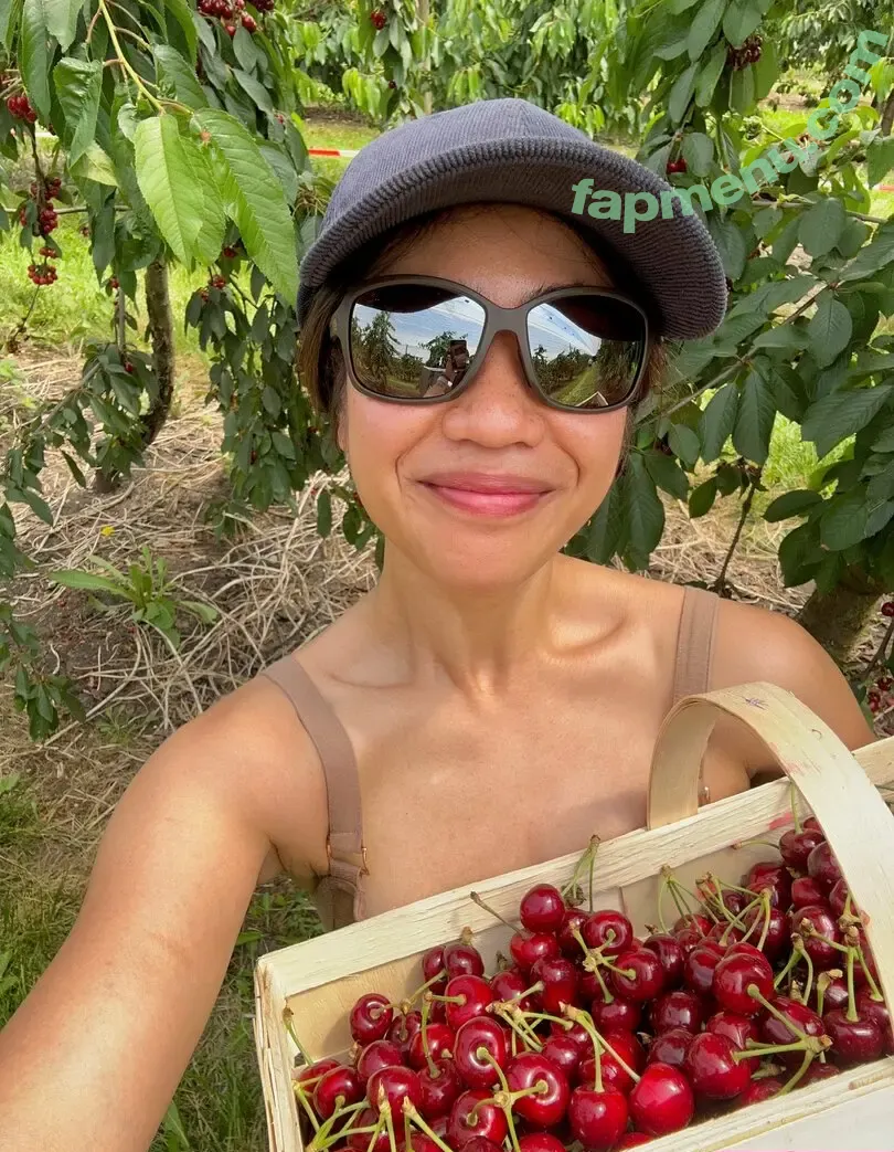 Alpswander nude photo #0099 (karolislipinas)