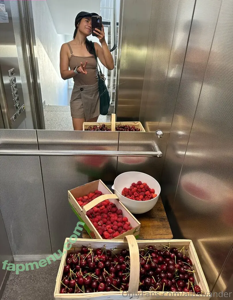 Alpswander nude photo #0101 (karolislipinas)