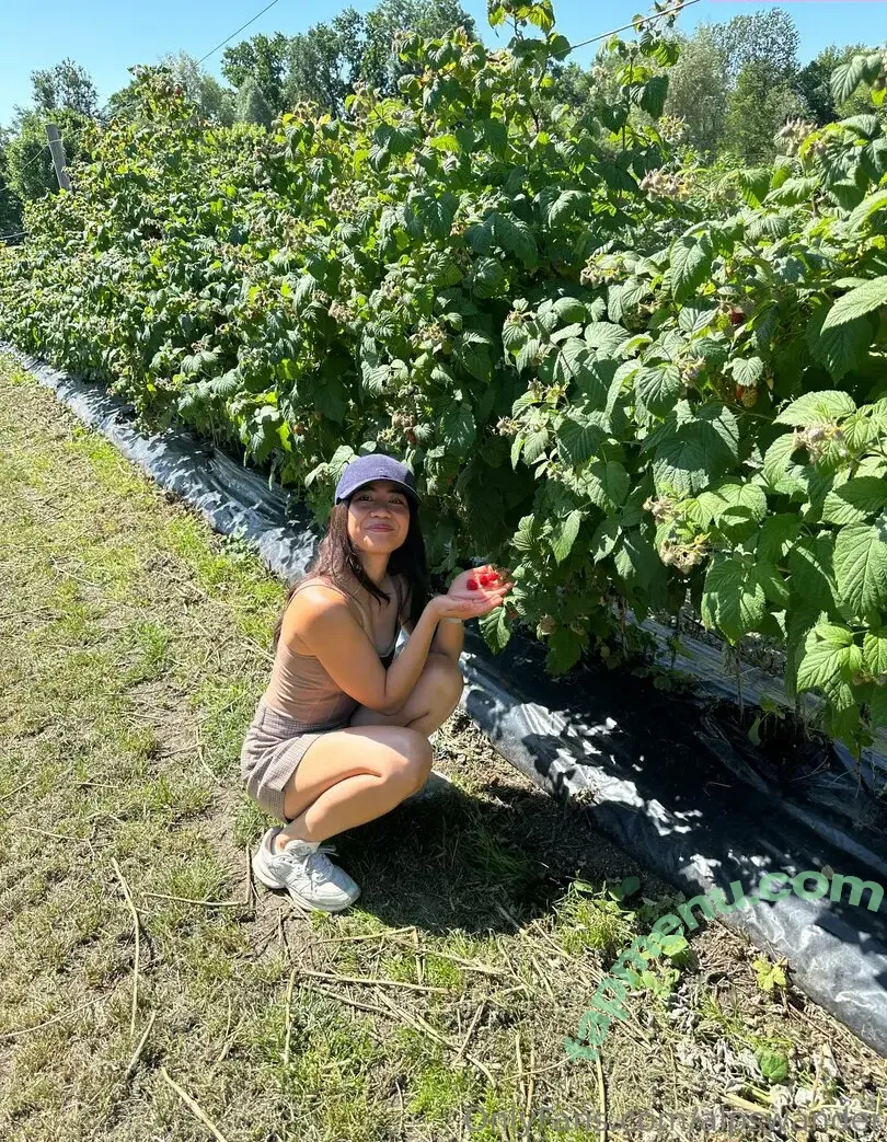 Alpswander nude photo #0103 (karolislipinas)