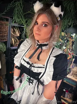 AlsoAshley / AlsoAshleyB / Ashely Barron nude photo #0787