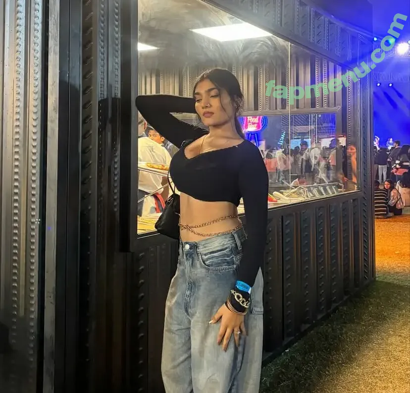 alsoshelll nude photo #0010 (alsoshelll)