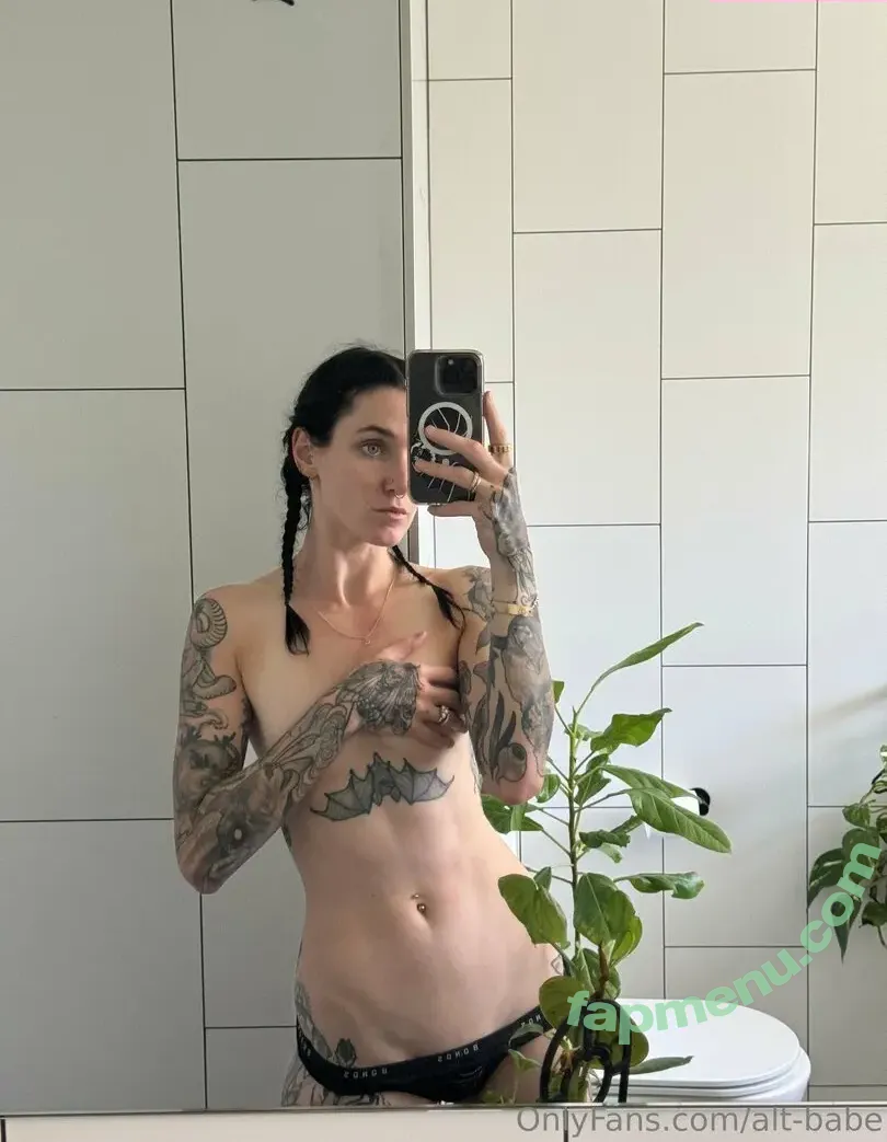 alt-babe nude photo #0002 (alternativegirlsofficial)