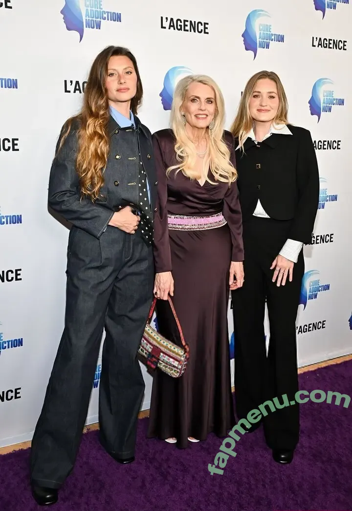 Aly Michalka nude photo #0374 (iamaly)