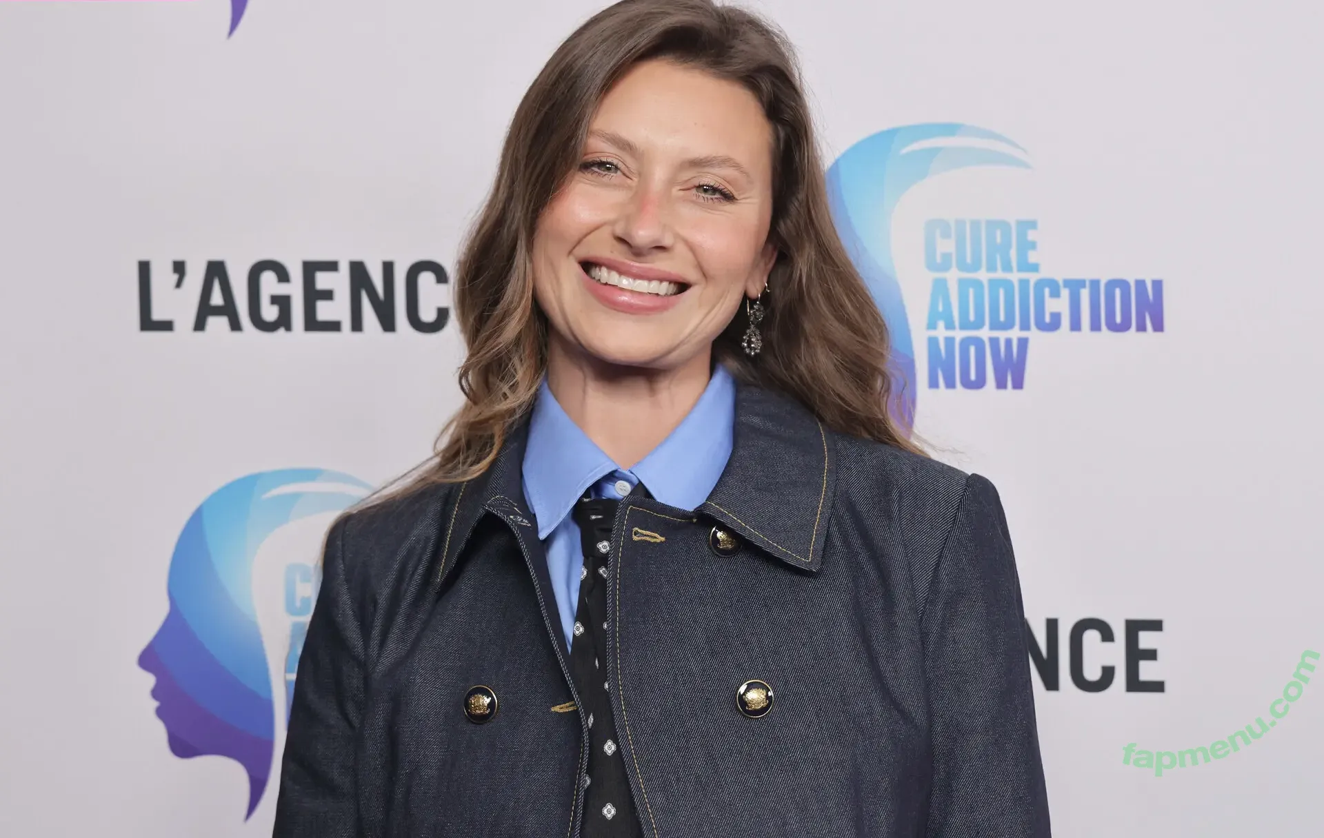 Aly Michalka nude photo #0380 (iamaly)