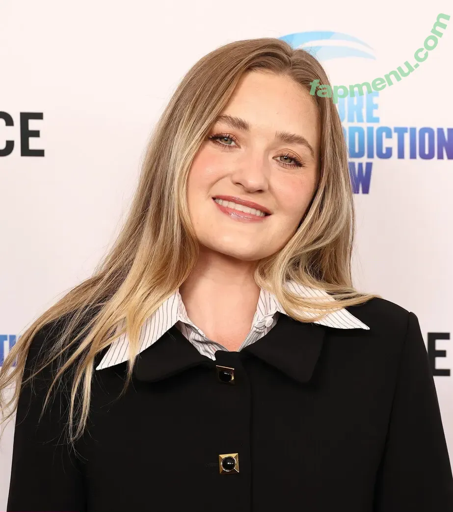 Aly Michalka nude photo #0388 (iamaly)