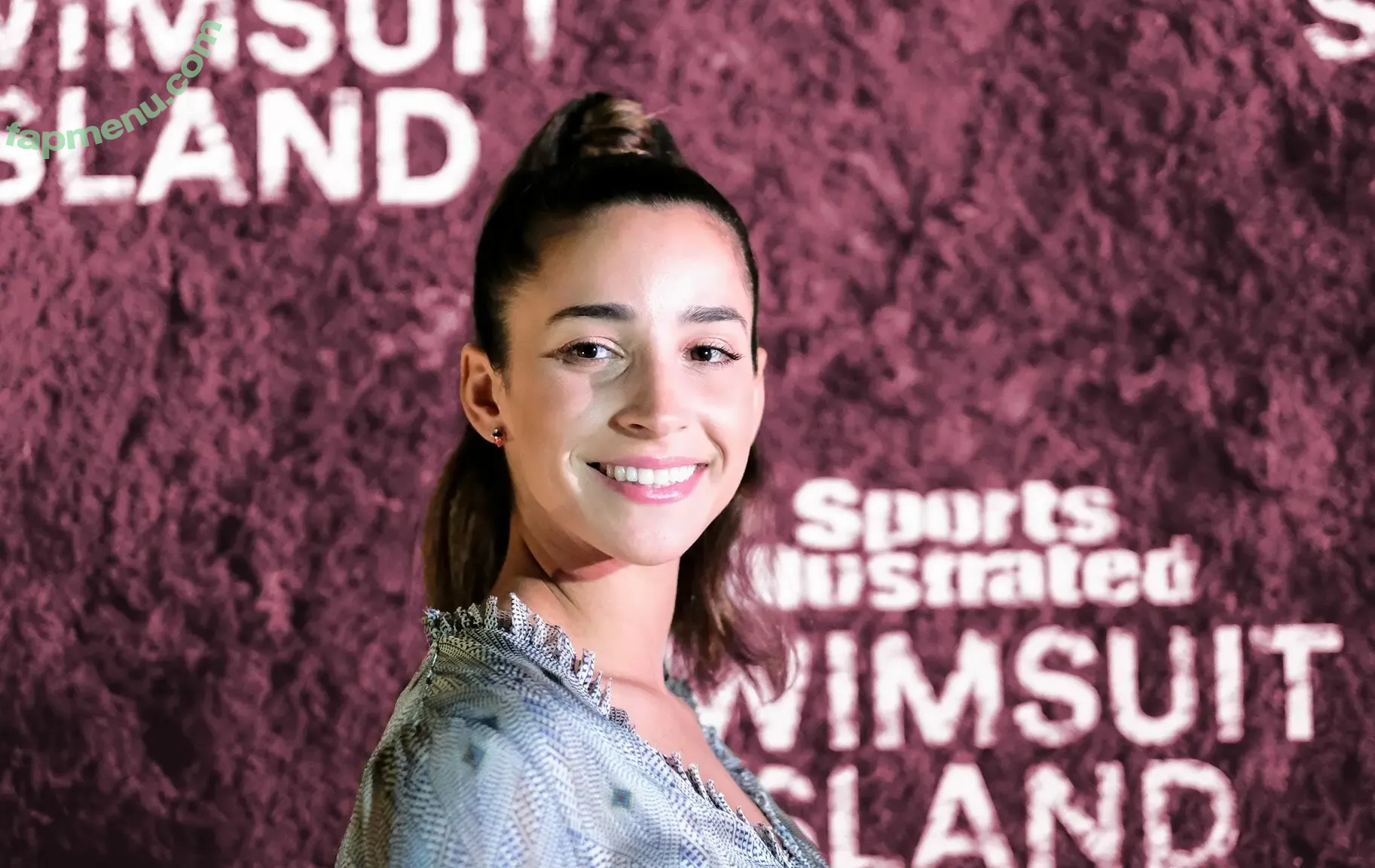 Aly Raisman nude photo #0421 (alyraisman)