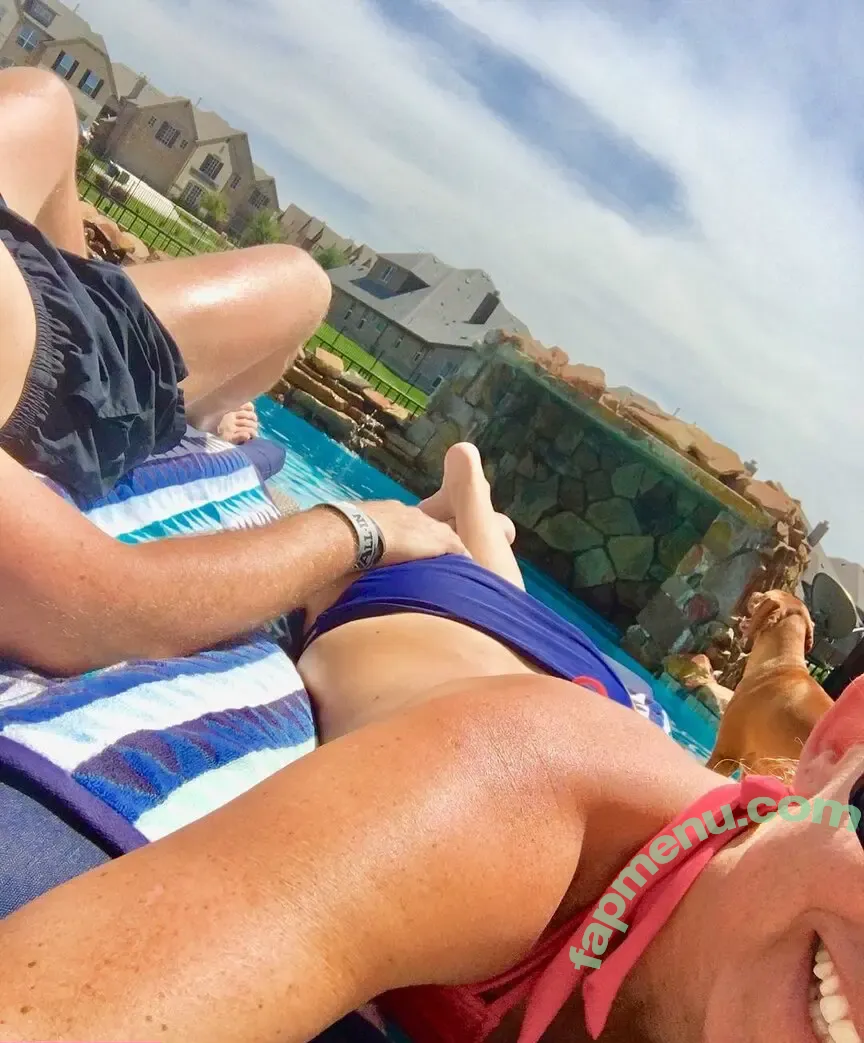 Aly Simmons Gwin nude photo #0006 (aly_simmons_gwin)
