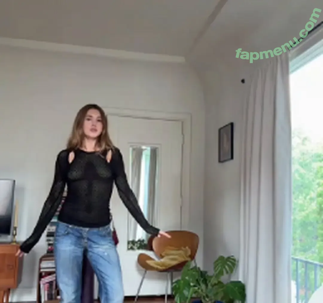 alyabbott nude photo #0049 (Alyson Abbott / aly.abbott / xoxoaly)