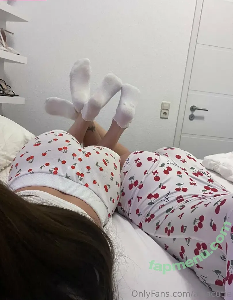 alyacutie nude photo #0027 (alyaaa.cutie / alyaalya)