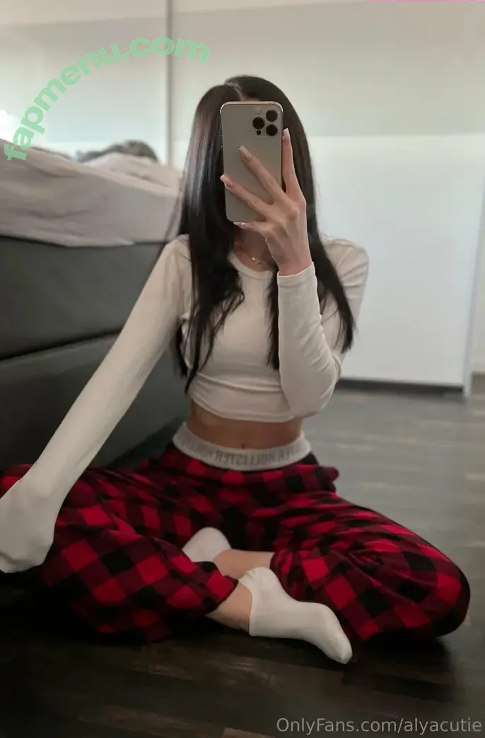 alyacutie nude photo #0029 (alyaaa.cutie / alyaalya)