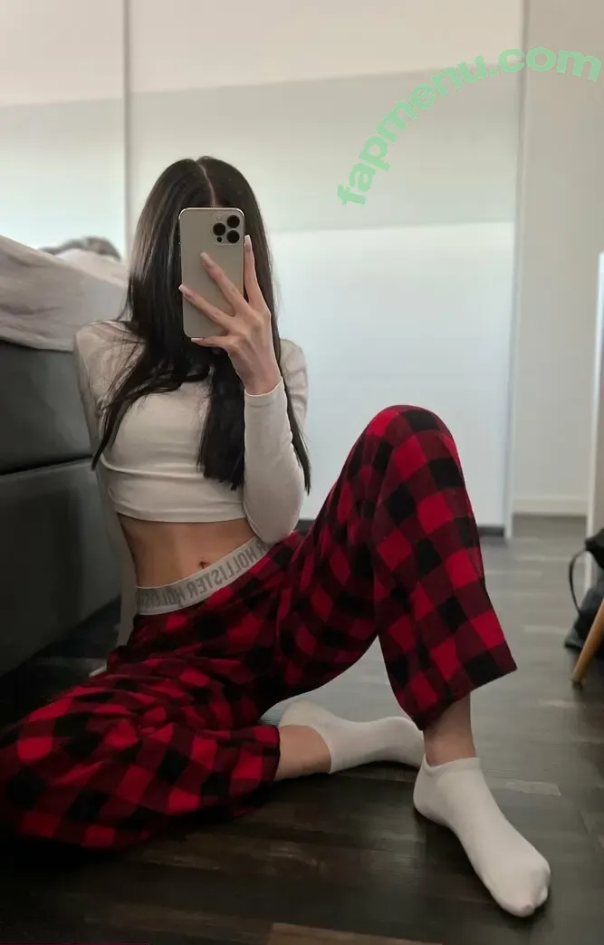 alyacutie nude photo #0031 (alyaaa.cutie / alyaalya)