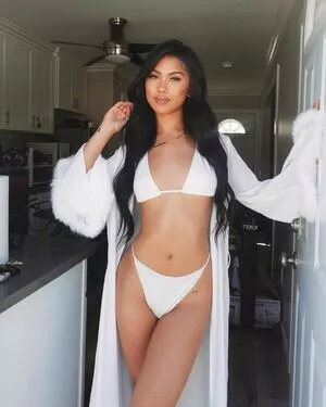 Alyanna Joelle / almost_autumn / alyanna.joelle nude photo #0388