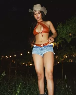 Alyanna Joelle / almost_autumn / alyanna.joelle nude photo #0753