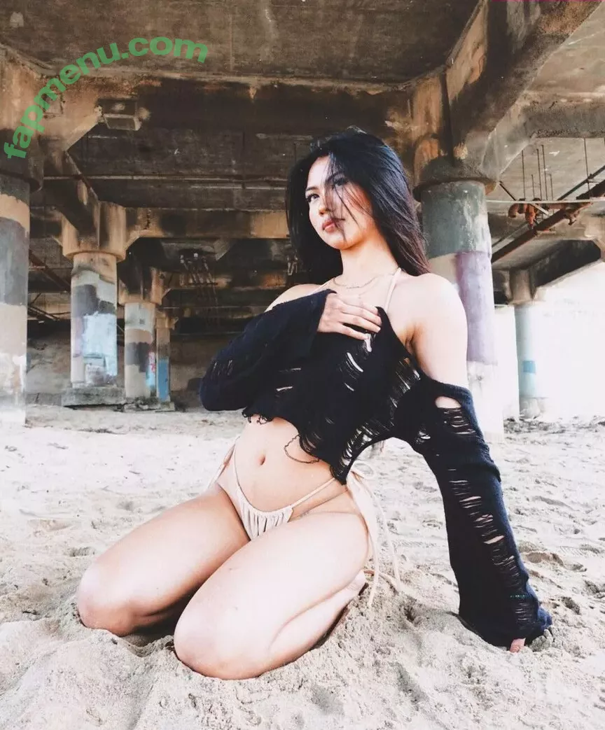 Alyanna Joelle nude photo #0225 (almost_autumn / alyanna.joelle)