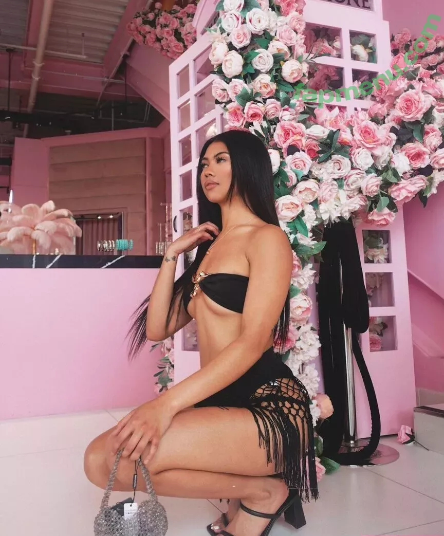 Alyanna Joelle nude photo #0277 (almost_autumn / alyanna.joelle)