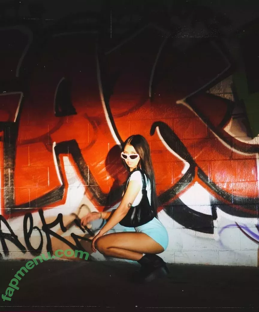 Alyanna Joelle nude photo #0290 (almost_autumn / alyanna.joelle)