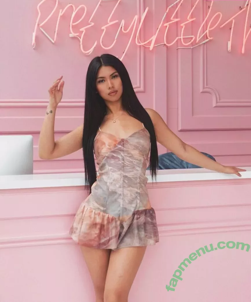 Alyanna Joelle nude photo #0294 (almost_autumn / alyanna.joelle)