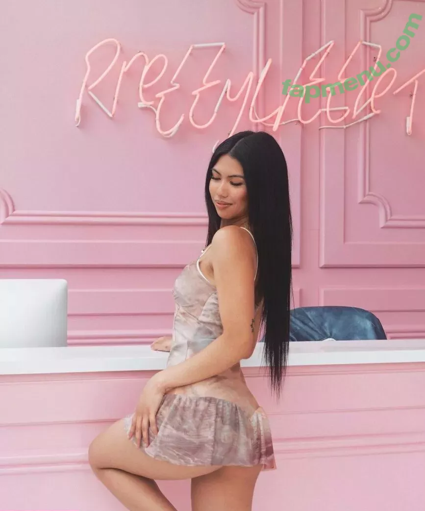 Alyanna Joelle nude photo #0298 (almost_autumn / alyanna.joelle)