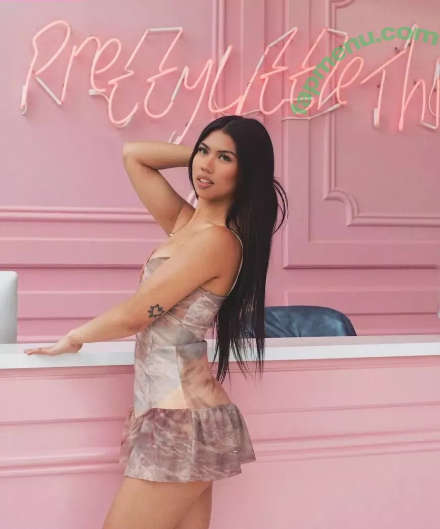 Alyanna Joelle nude photo #0299 (almost_autumn / alyanna.joelle)