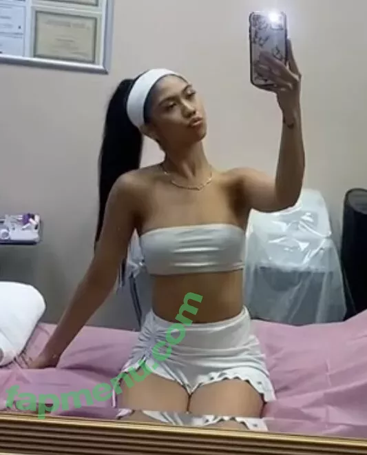 Alyanna Joelle nude photo #0310 (almost_autumn / alyanna.joelle)