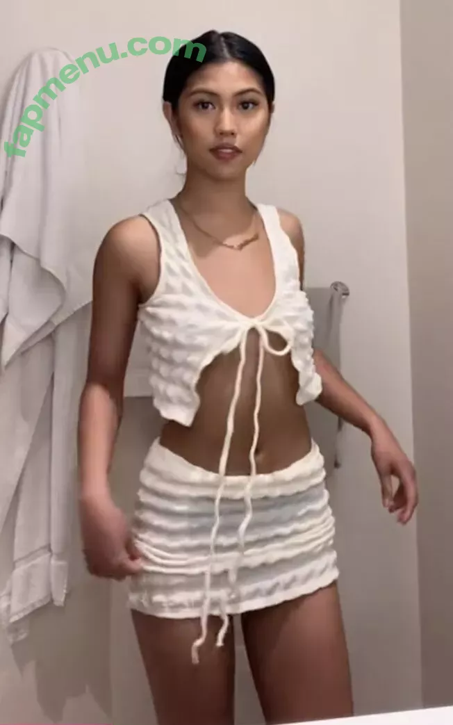 Alyanna Joelle nude photo #0354 (almost_autumn / alyanna.joelle)