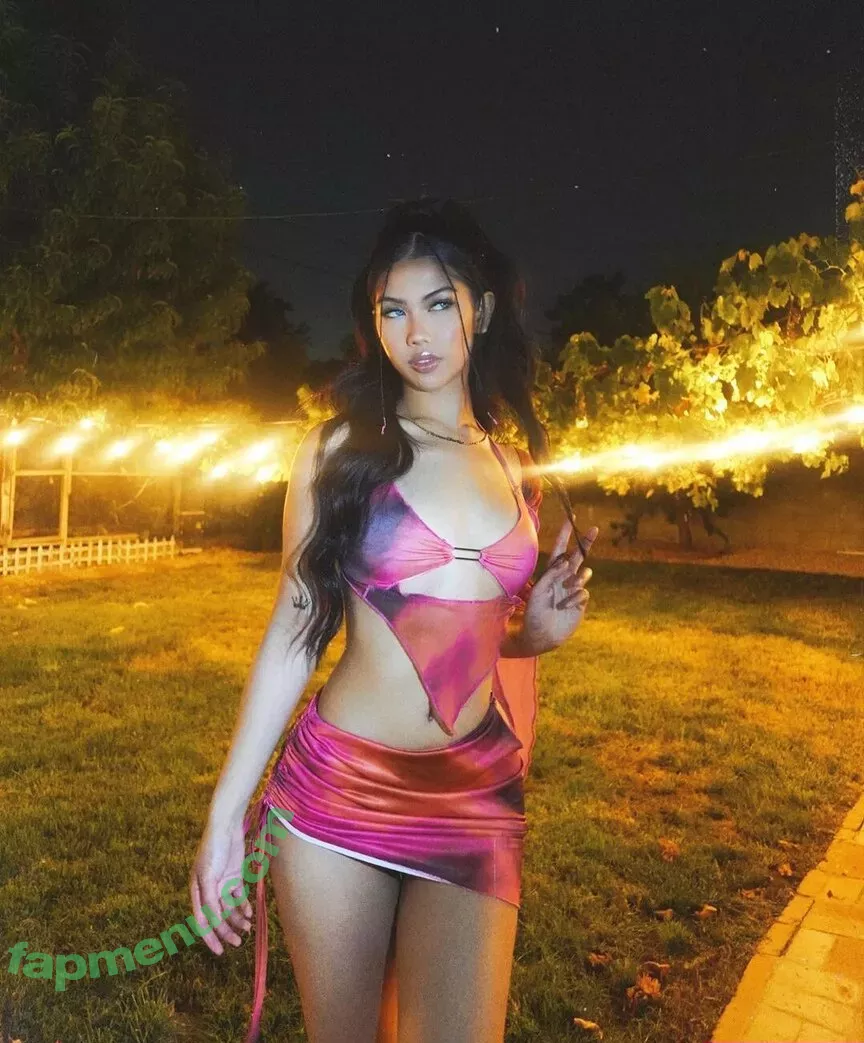 Alyanna Joelle nude photo #0392 (almost_autumn / alyanna.joelle)