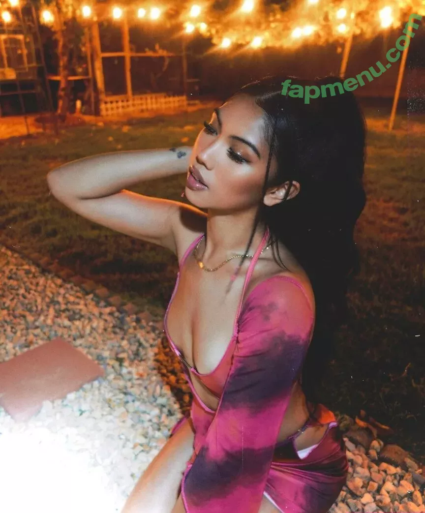 Alyanna Joelle nude photo #0396 (almost_autumn / alyanna.joelle)