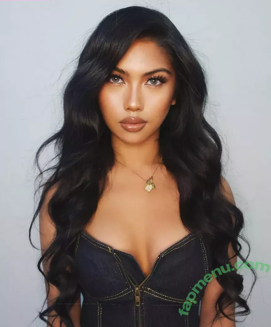 Alyanna Joelle nude photo #0440 (almost_autumn / alyanna.joelle)