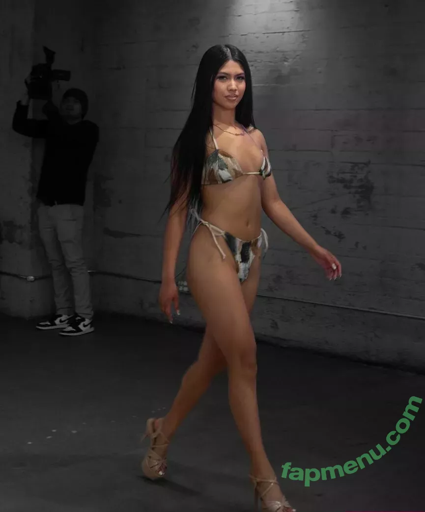 Alyanna Joelle nude photo #0450 (almost_autumn / alyanna.joelle)