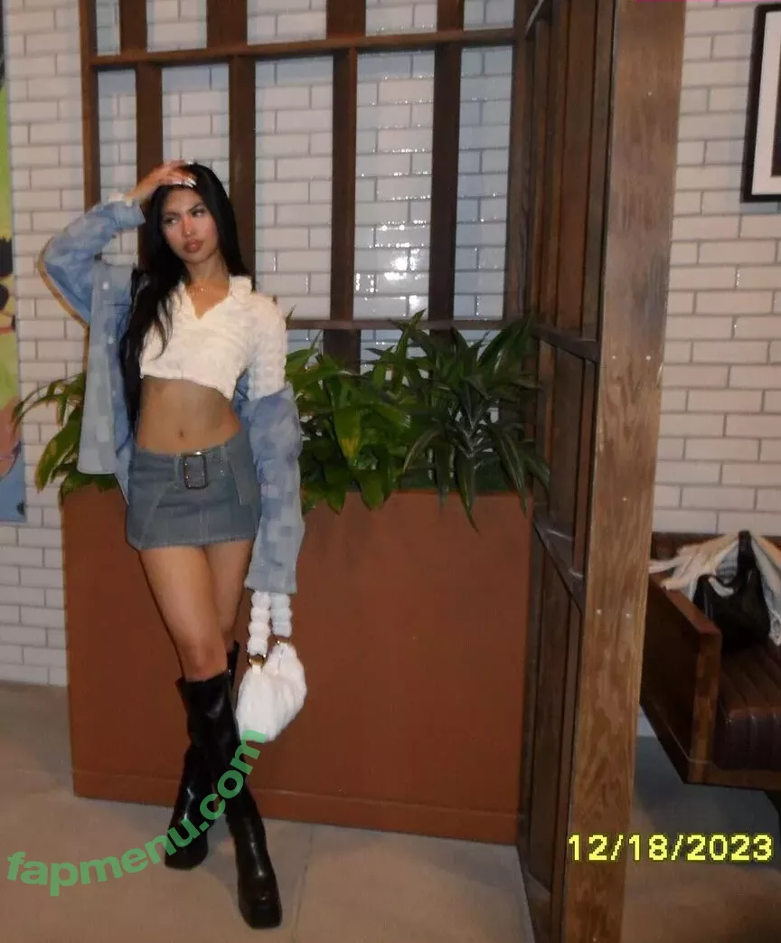 Alyanna Joelle nude photo #0550 (almost_autumn / alyanna.joelle)