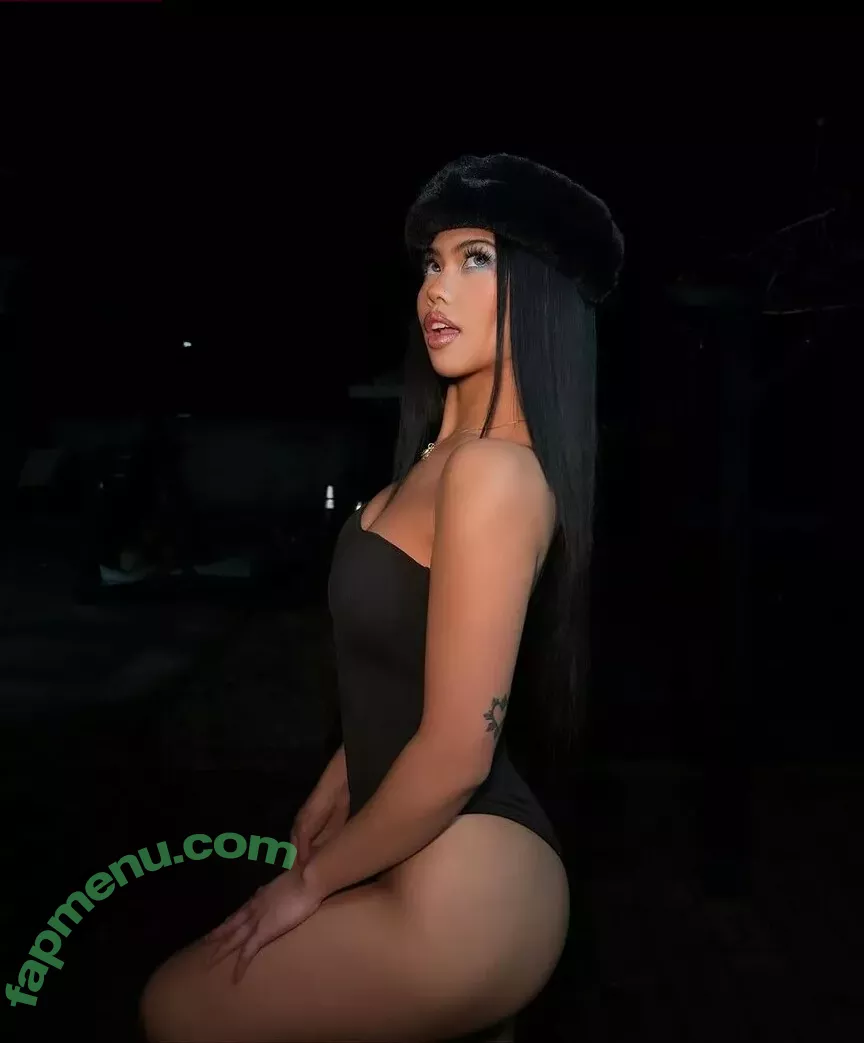 Alyanna Joelle nude photo #0551 (almost_autumn / alyanna.joelle)