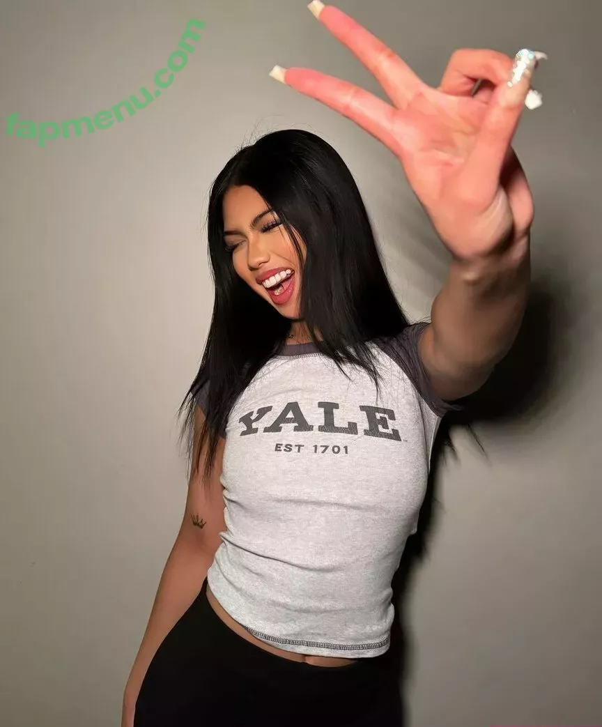 Alyanna Joelle nude photo #0561 (almost_autumn / alyanna.joelle)