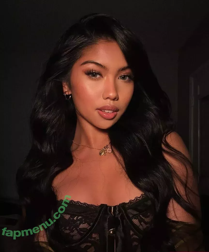 Alyanna Joelle nude photo #0570 (almost_autumn / alyanna.joelle)