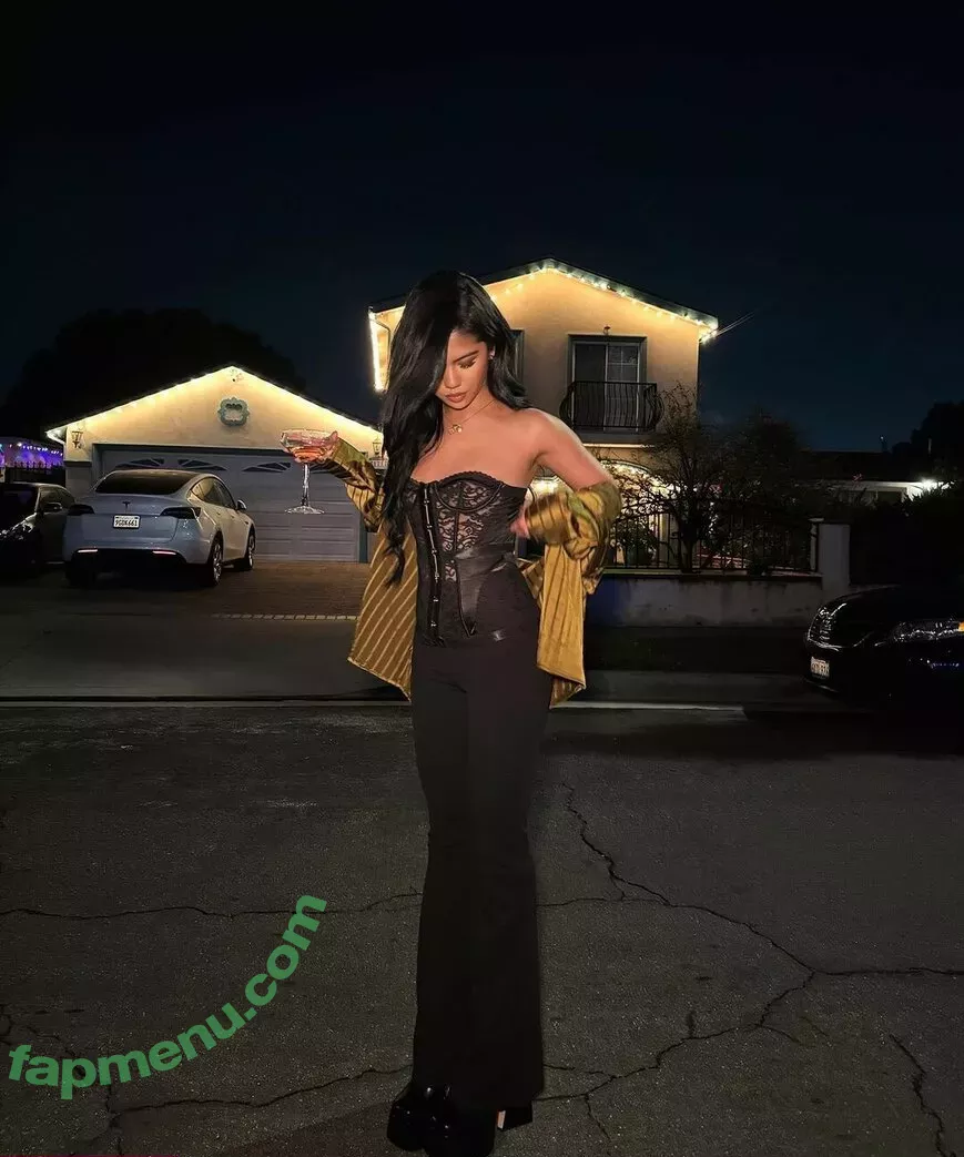 Alyanna Joelle nude photo #0571 (almost_autumn / alyanna.joelle)