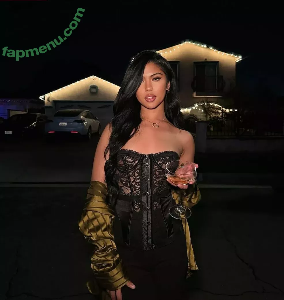 Alyanna Joelle nude photo #0575 (almost_autumn / alyanna.joelle)