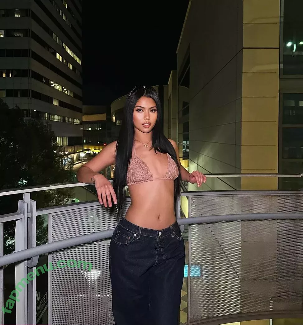 Alyanna Joelle nude photo #0580 (almost_autumn / alyanna.joelle)