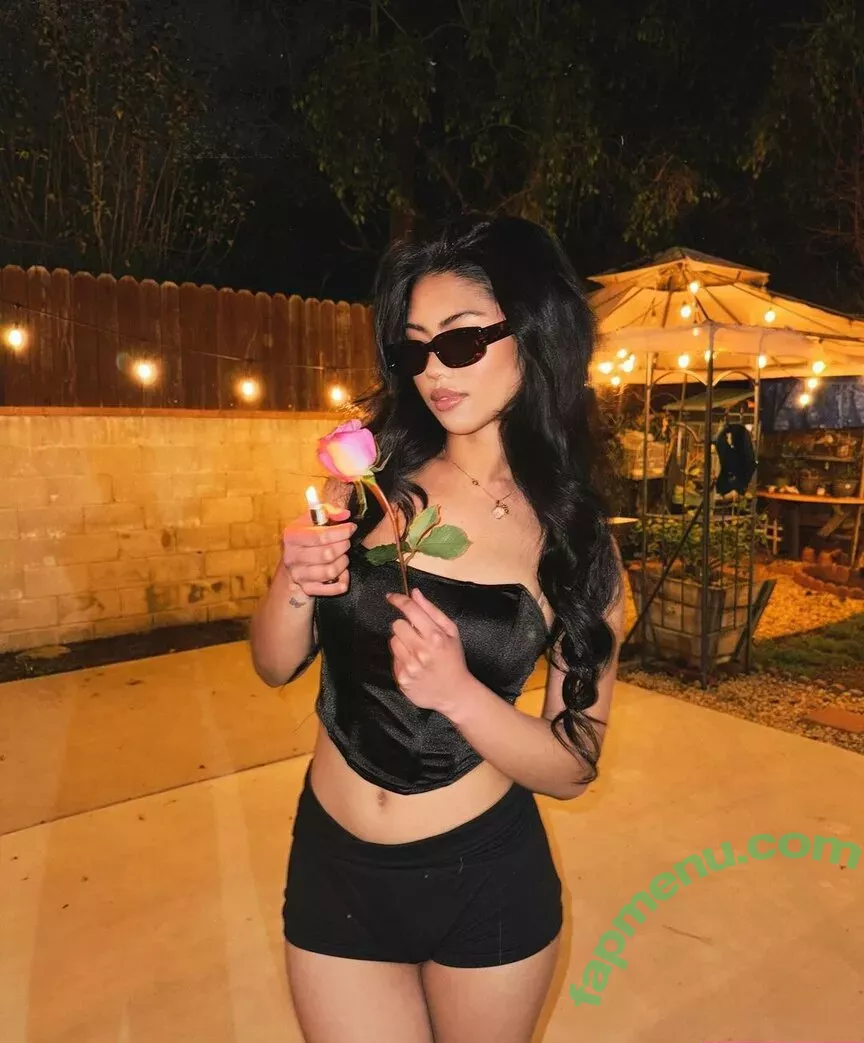 Alyanna Joelle nude photo #0624 (almost_autumn / alyanna.joelle)