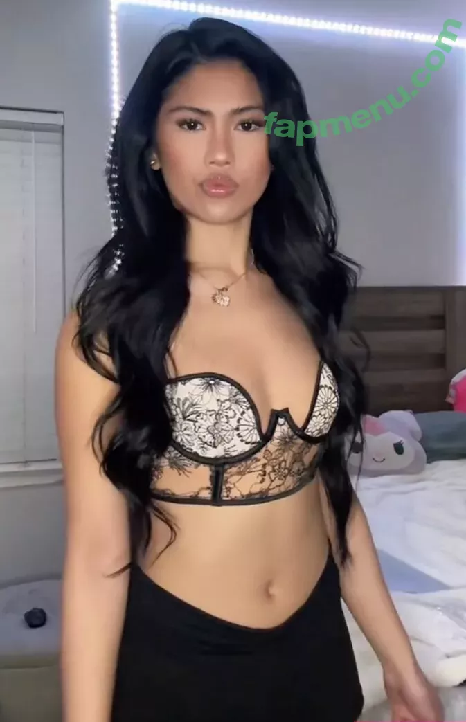 Alyanna Joelle nude photo #0634 (almost_autumn / alyanna.joelle)